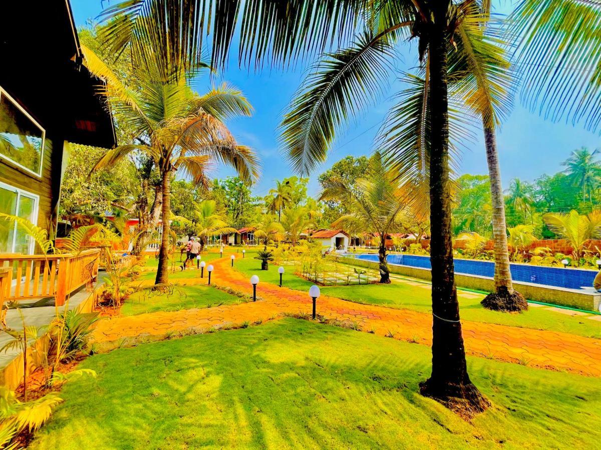 Coco Teros Resort 曼德姆 外观 照片