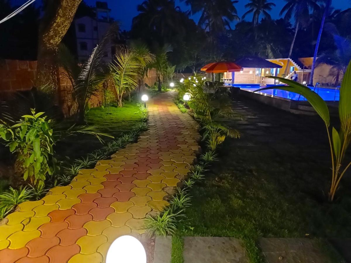 Coco Teros Resort 曼德姆 外观 照片
