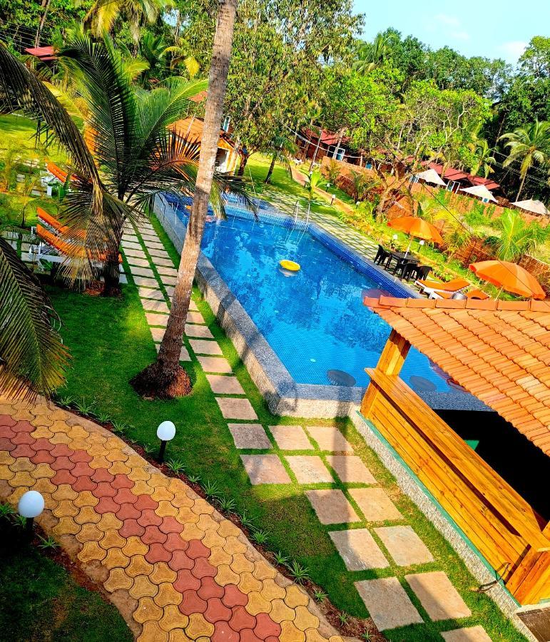 Coco Teros Resort 曼德姆 外观 照片