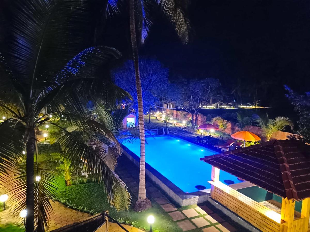 Coco Teros Resort 曼德姆 外观 照片